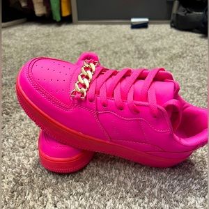Berness Hot Pink size 8 Tennis Shoes with Gold Detail and mini-platform sole NIB